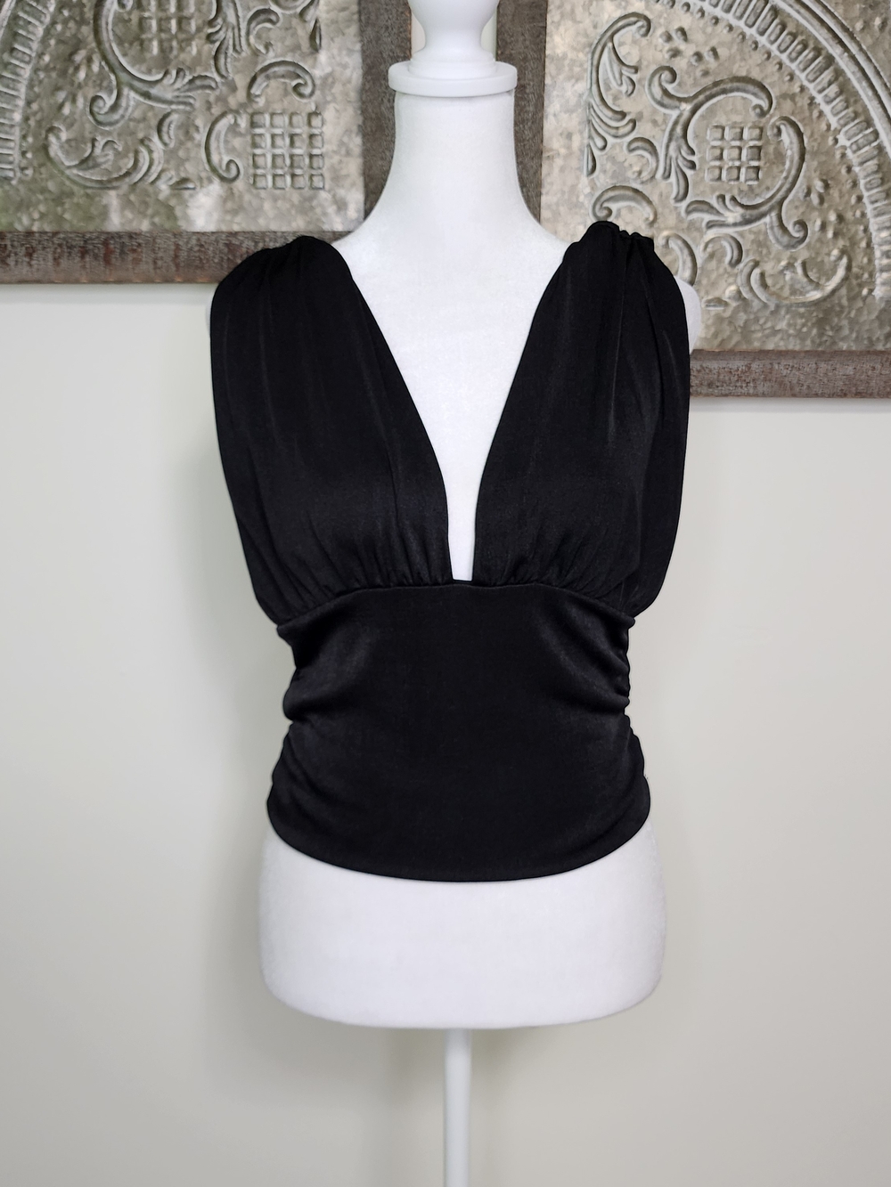 Popular 21 Black Plunging V-Neck Party Top Large Clubbing Baddie